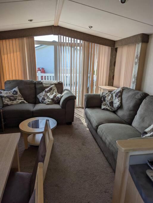 6 Berth Holiday Home On Ocean Edge Near Morecambe Heysham Exterior photo
