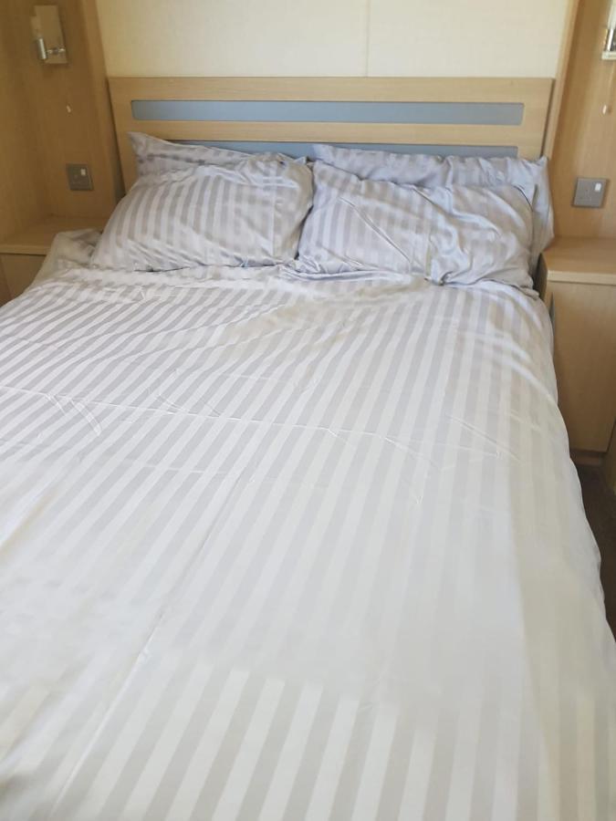 6 Berth Holiday Home On Ocean Edge Near Morecambe Heysham Exterior photo